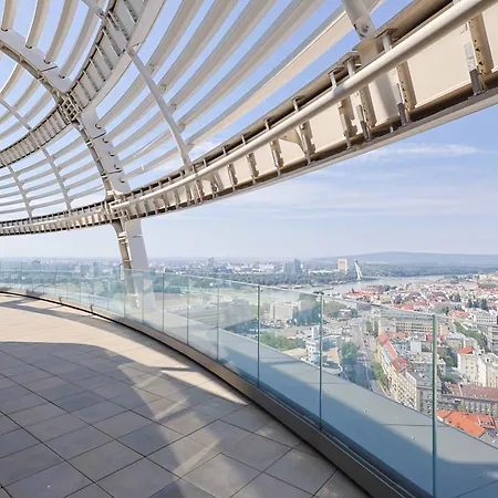 Sky Park Tower 1, Luxury With Free Parking