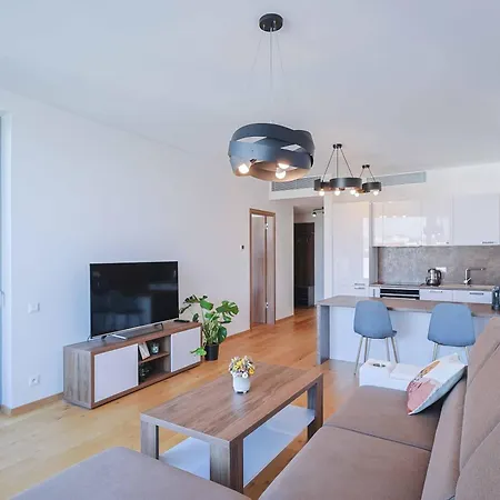 Appartement Sky Park Tower 1, Luxury With Free Parking *