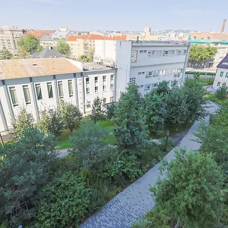 Sky Park Tower 1, Luxury With Free Parking ברטיסלאבה