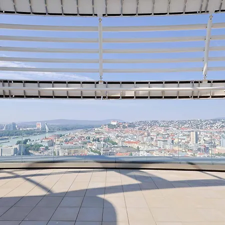 Sky Park Tower 1, Luxury With Free Parking דירה