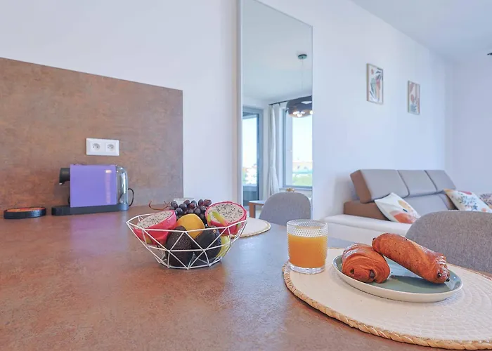 Appartamento Sky Park Tower 1, Luxury With Free Parking